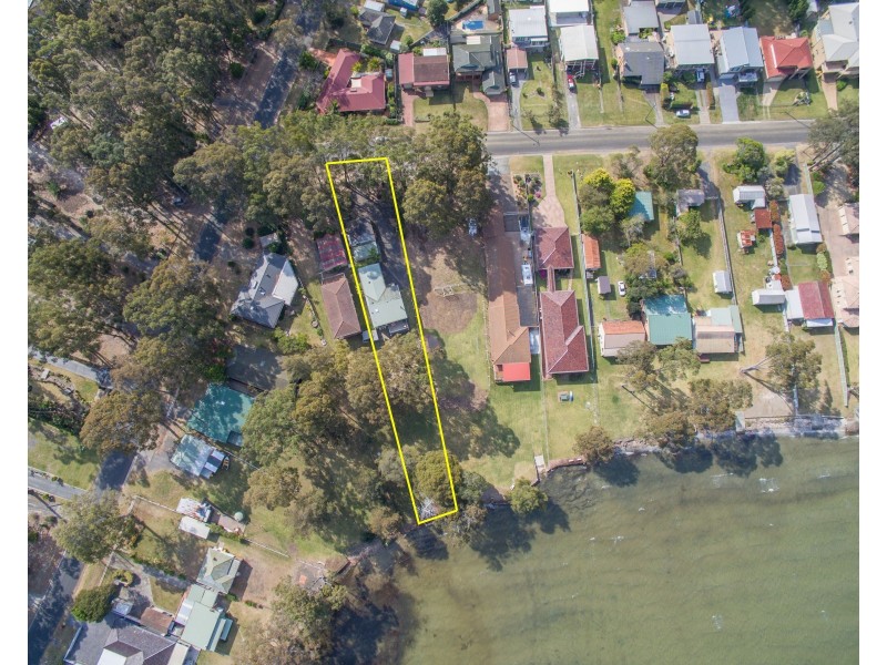 4 Loralyn Avenue, St Georges Basin NSW 2540