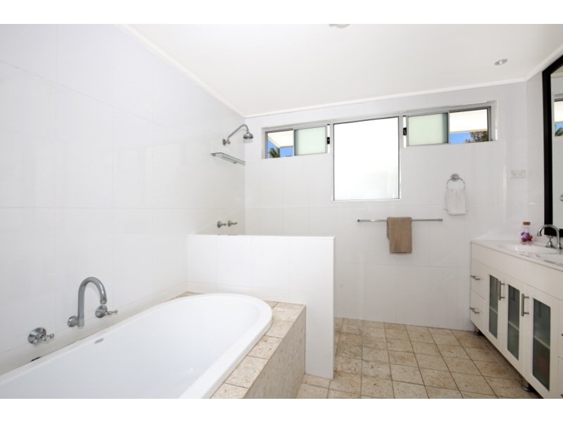 19 Ernest Street, Nowra NSW 2541