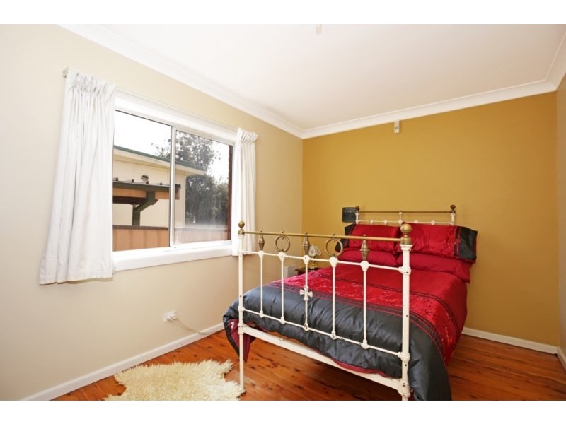 19 Ernest Street, Nowra NSW 2541