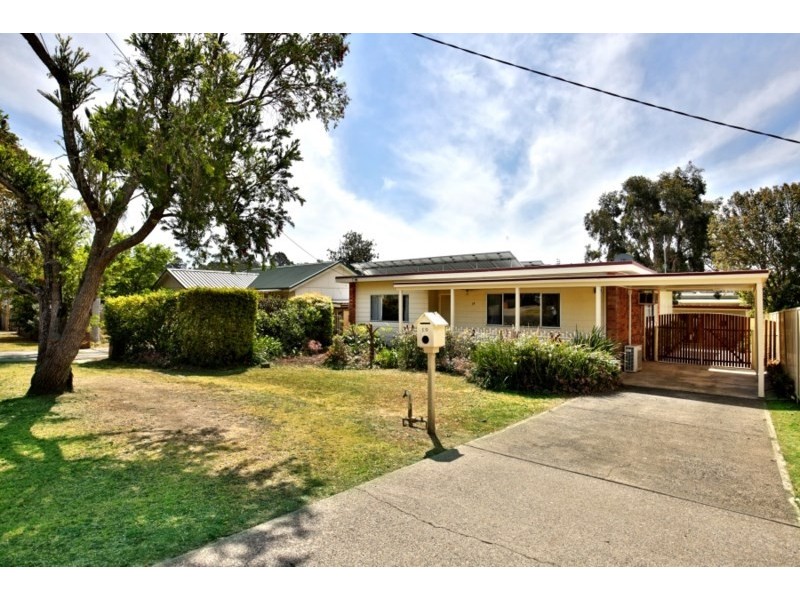 19 Ernest Street, Nowra NSW 2541