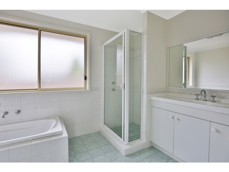 37 Robinia Way, Worrigee NSW 2540