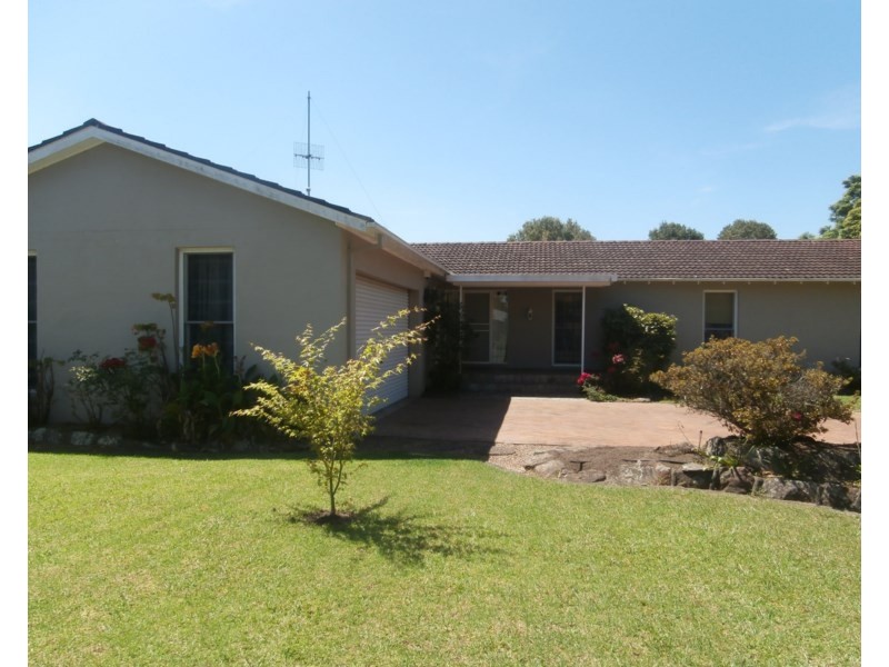 33 Elia Avenue, Nowra NSW 2541