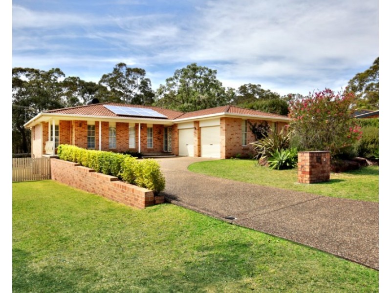 11 Paruna Place, North Nowra NSW 2541