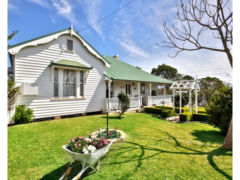 145 Kinghorne Street, Nowra NSW 2541