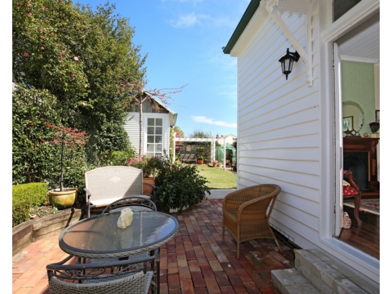 145 Kinghorne Street, Nowra NSW 2541