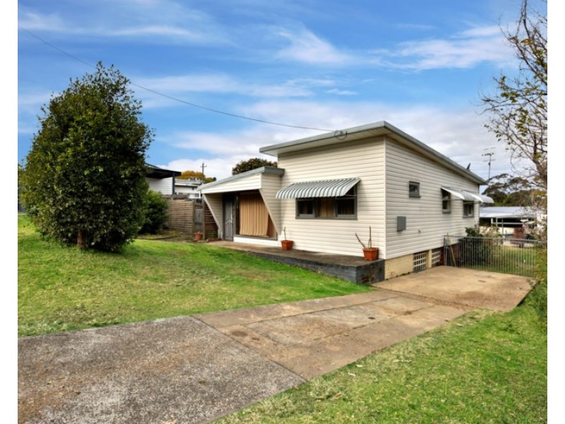 28 Tarawal Street, Bomaderry NSW 2541