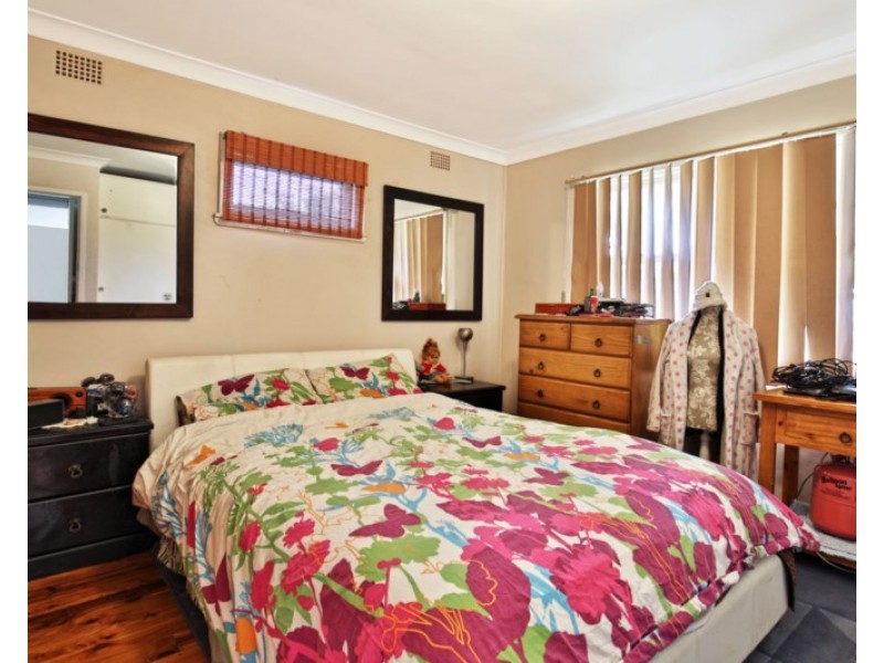 28 Tarawal Street, Bomaderry NSW 2541