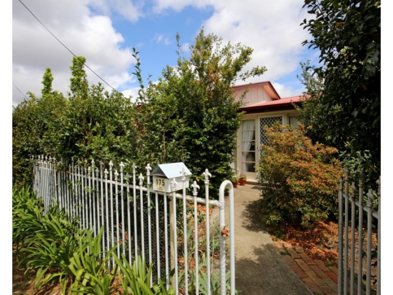 175 Kinghorne Street, Nowra NSW 2541
