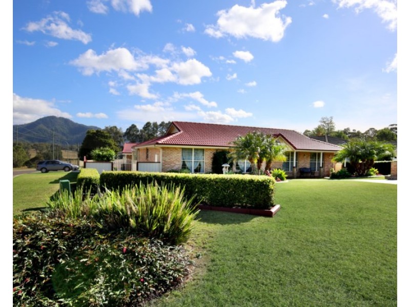 1 Tuscan Place, North Nowra NSW 2541