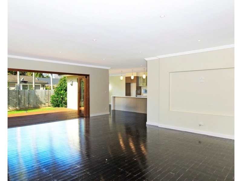 6 Lyrebird Drive, Nowra NSW 2541