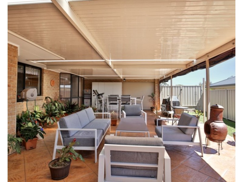 15 Carrington Park Drive, Nowra NSW 2541