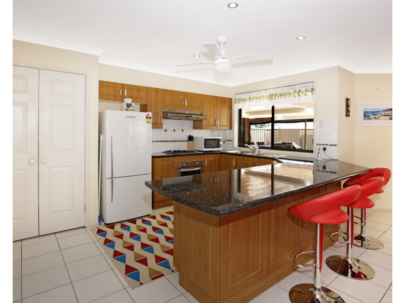 15 Carrington Park Drive, Nowra NSW 2541