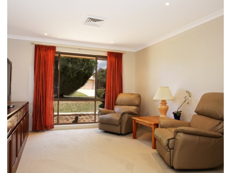 71 Sheraton Circuit, Bomaderry NSW 2541