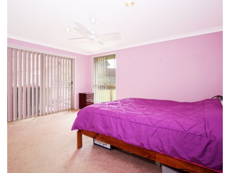 13 Chestnut Avenue, Bomaderry NSW 2541