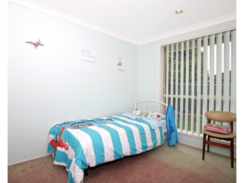13 Chestnut Avenue, Bomaderry NSW 2541