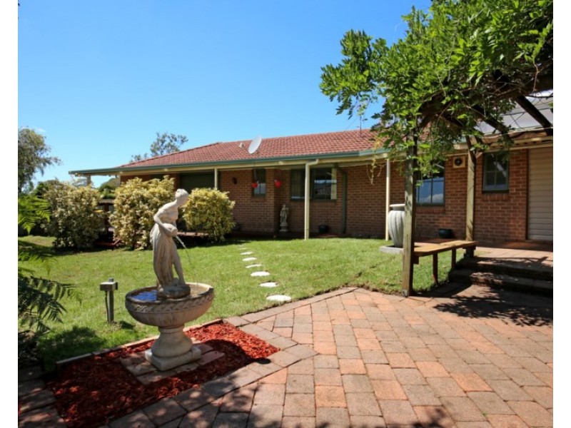 9 Wasdale Place, Bomaderry NSW 2541
