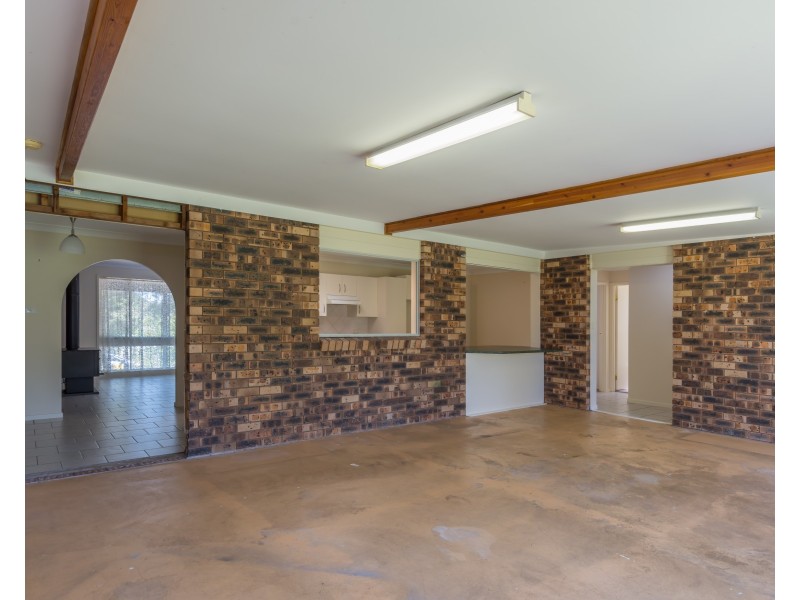 27 Crookhaven Drive, Greenwell Point NSW 2540