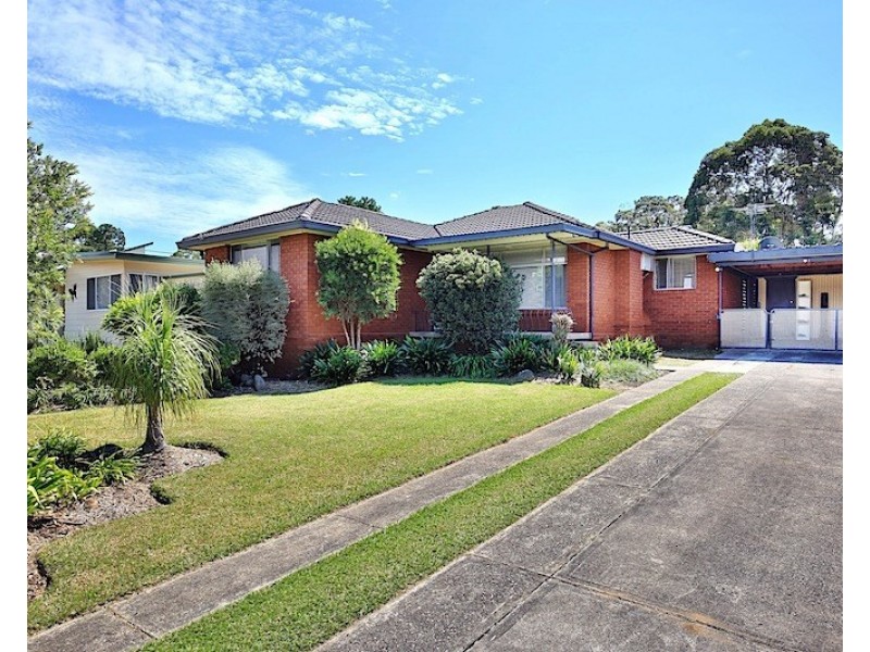5 Crest Avenue, North Nowra NSW 2541