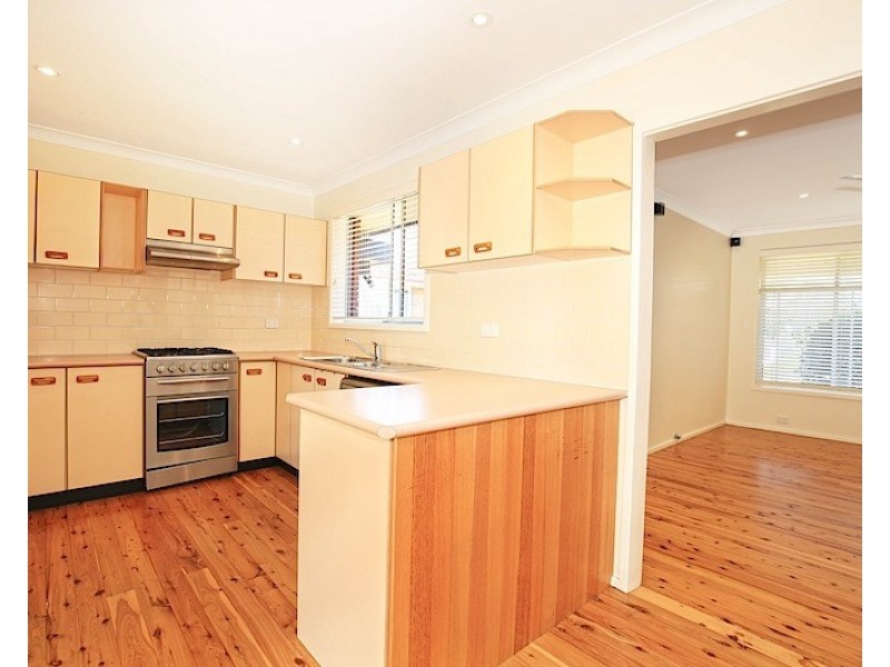 5 Crest Avenue, North Nowra NSW 2541