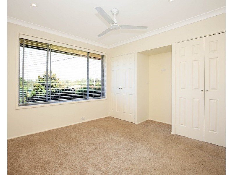 5 Crest Avenue, North Nowra NSW 2541