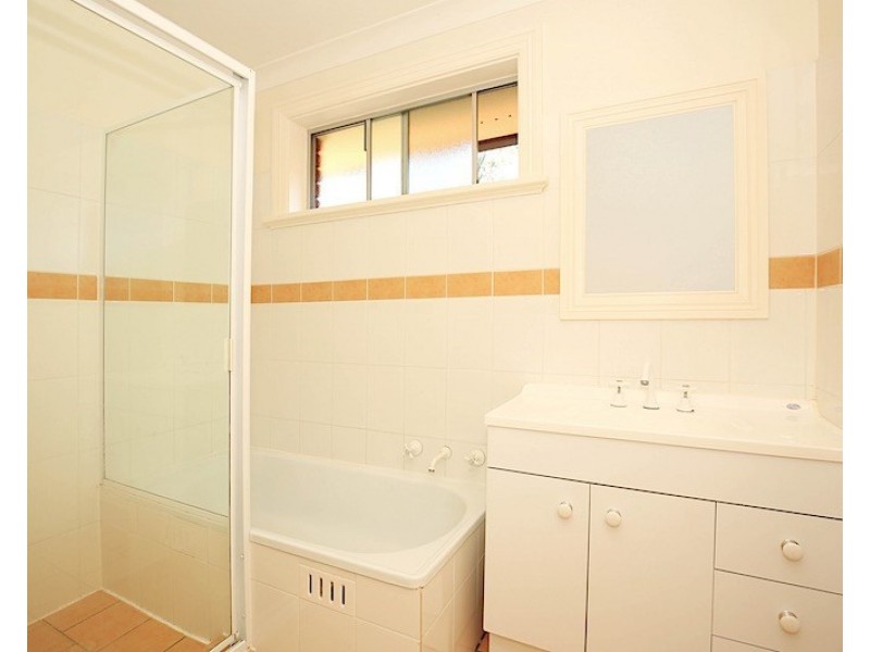 5 Crest Avenue, North Nowra NSW 2541