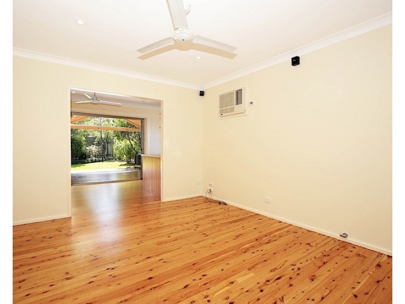 5 Crest Avenue, North Nowra NSW 2541