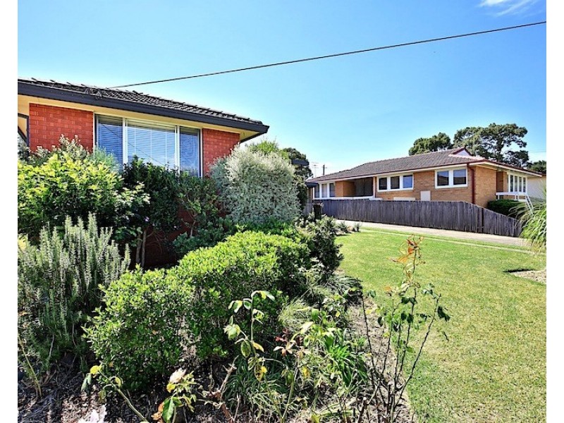 5 Crest Avenue, North Nowra NSW 2541