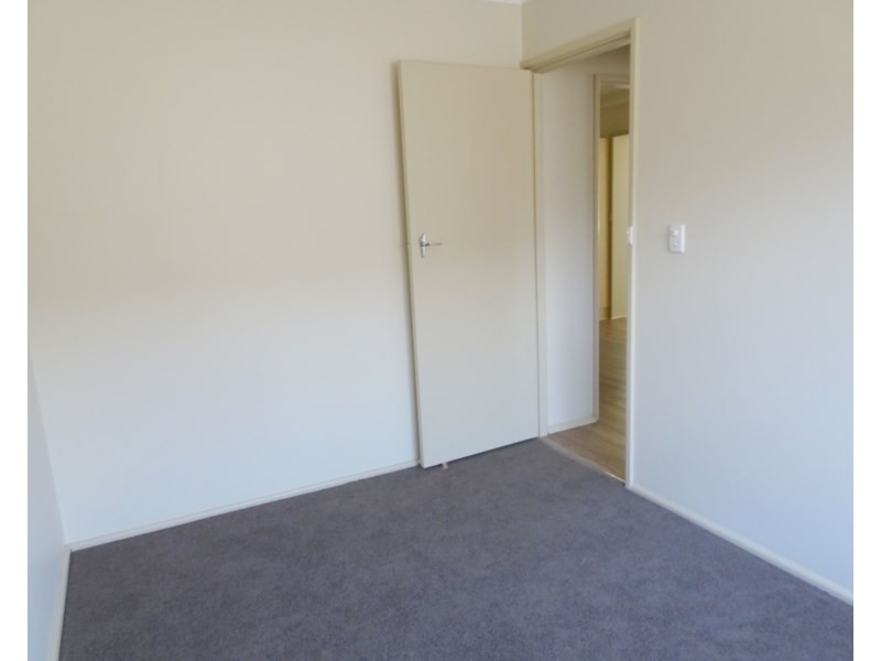 16 Castle Glen, North Nowra NSW 2541