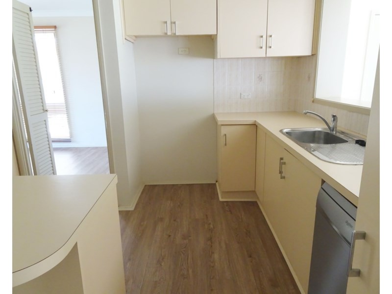 16 Castle Glen, North Nowra NSW 2541