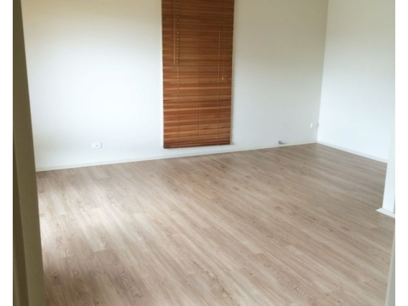 16 Castle Glen, North Nowra NSW 2541