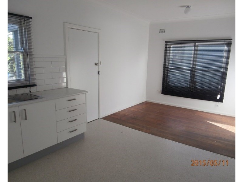 137 Berry Street, Nowra NSW 2541