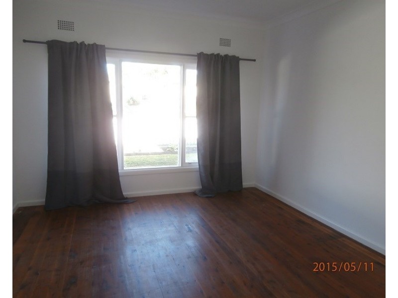 137 Berry Street, Nowra NSW 2541