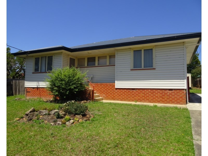 3 Peace Street, Bomaderry NSW 2541
