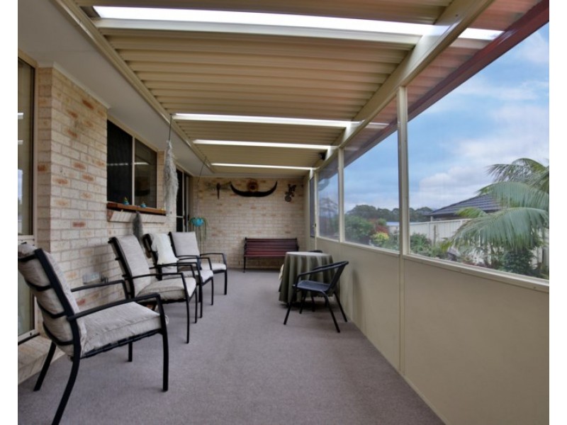 16 Carrington Park Drive, Nowra NSW 2541