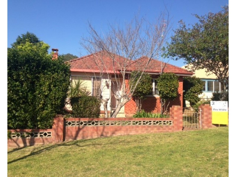 26 Douglas Street, Nowra NSW 2541