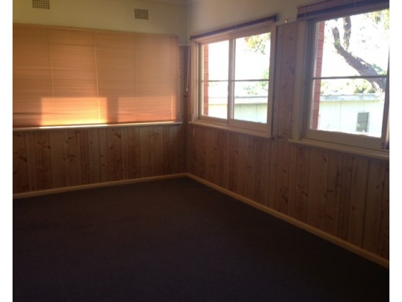 26 Douglas Street, Nowra NSW 2541