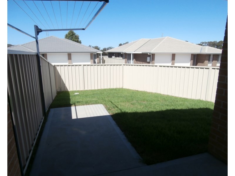 2/67A Sophia Road, Worrigee NSW 2540