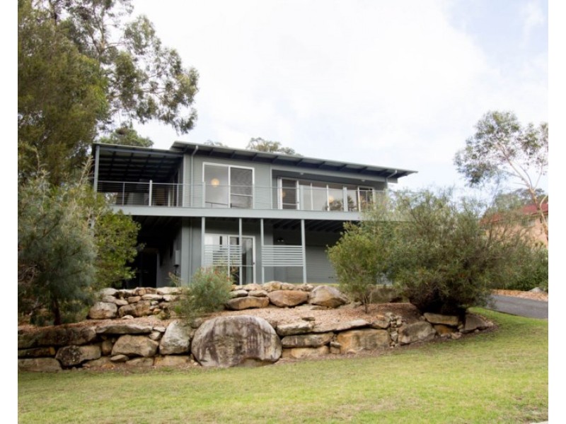 19 Nita Place, Bomaderry NSW 2541