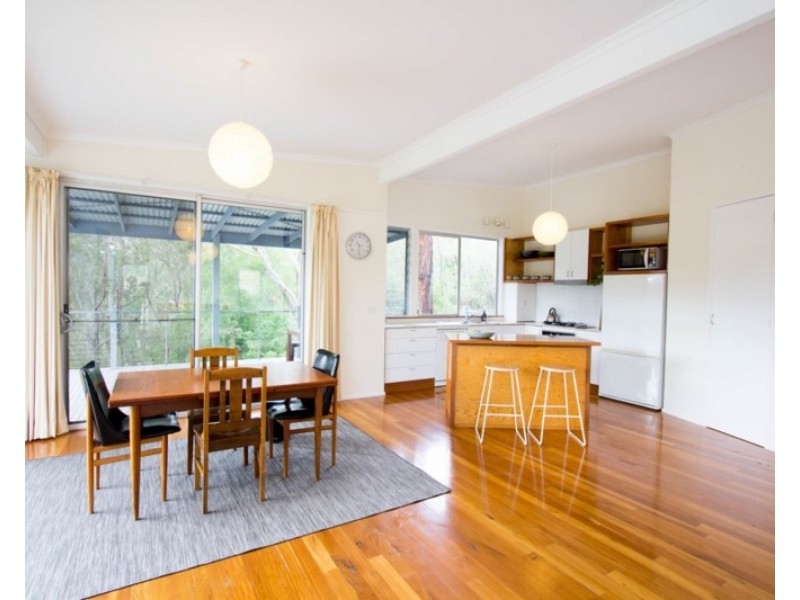 19 Nita Place, Bomaderry NSW 2541