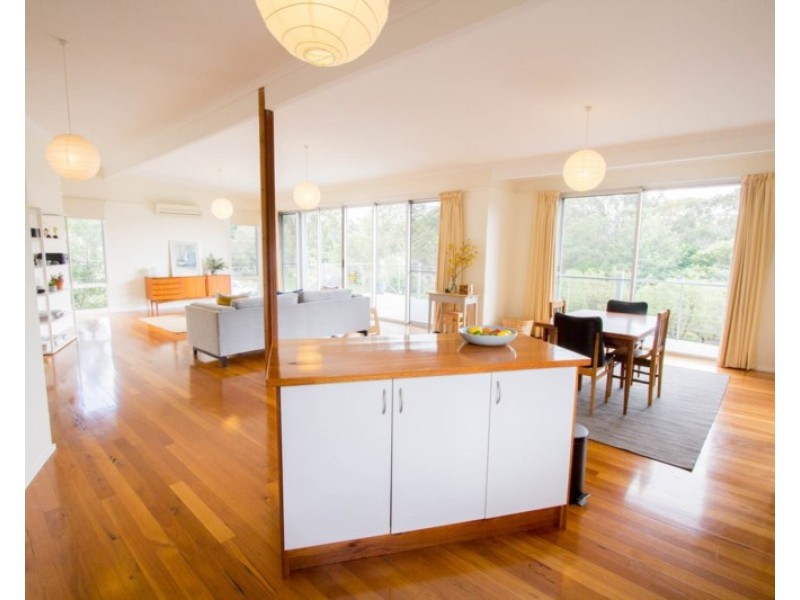 19 Nita Place, Bomaderry NSW 2541