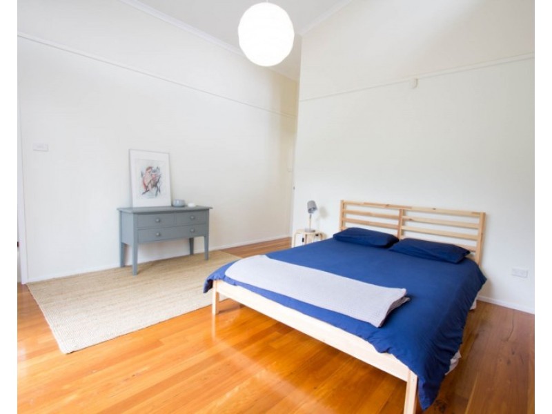 19 Nita Place, Bomaderry NSW 2541