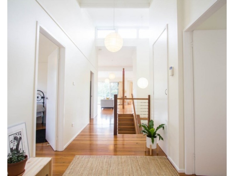 19 Nita Place, Bomaderry NSW 2541