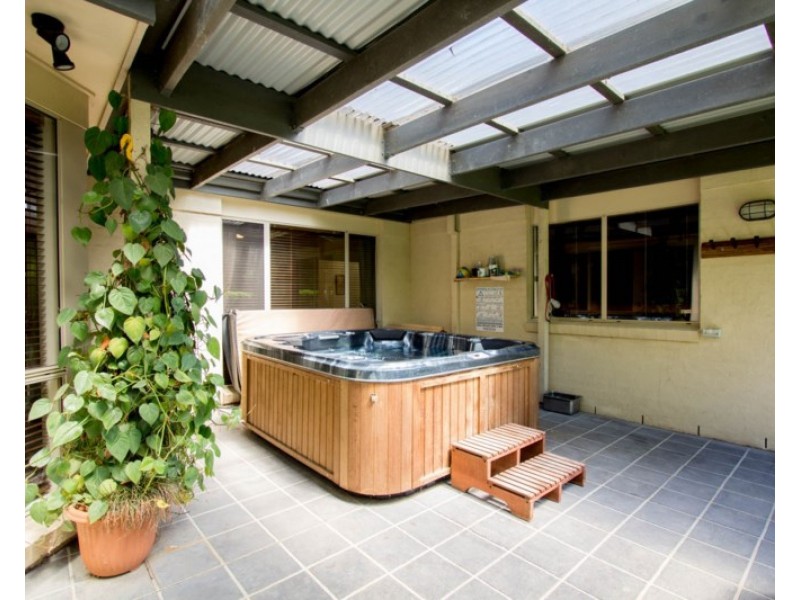 6 Lowana Close, Tapitallee NSW 2540