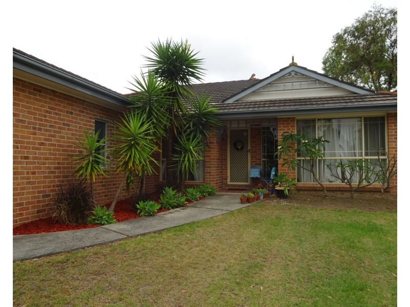 11 Peppermint Drive, Worrigee NSW 2540