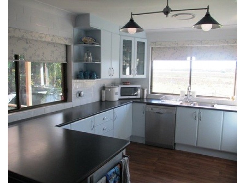 70 Salisbury Drive, Nowra NSW 2541