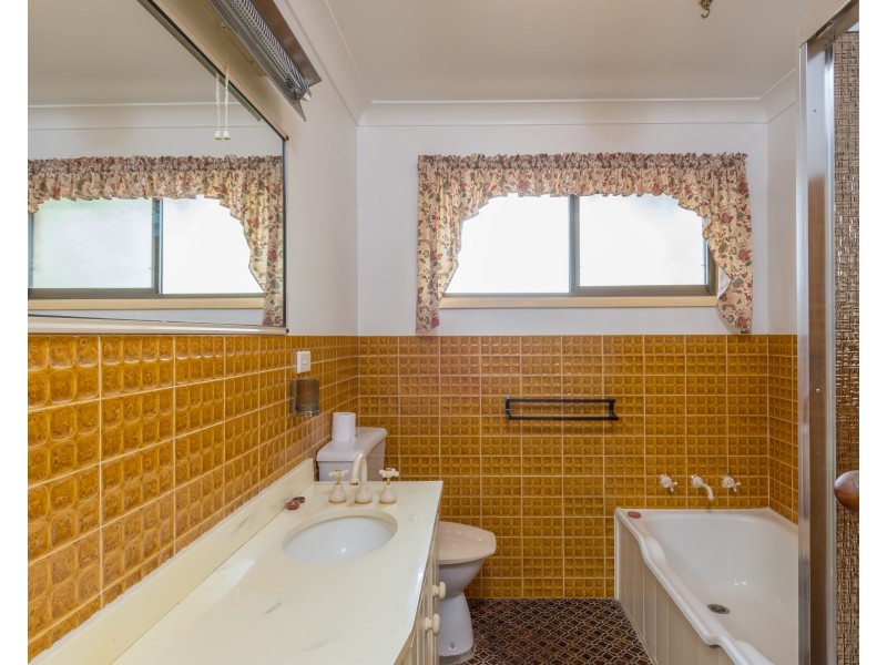 22 Philip Drive, North Nowra NSW 2541