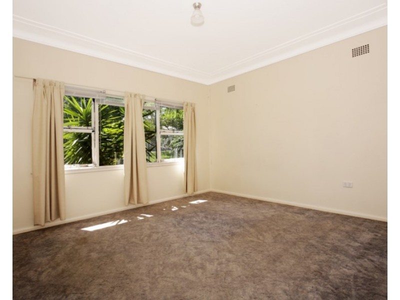 103 Wallace Street, Nowra NSW 2541