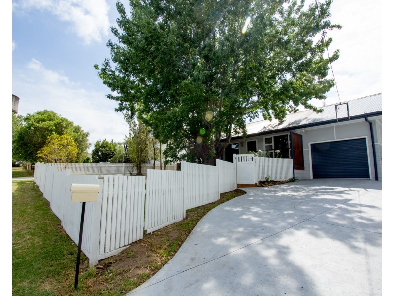 12 Hale Avenue, Nowra NSW 2541