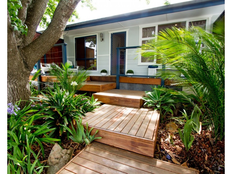 12 Hale Avenue, Nowra NSW 2541