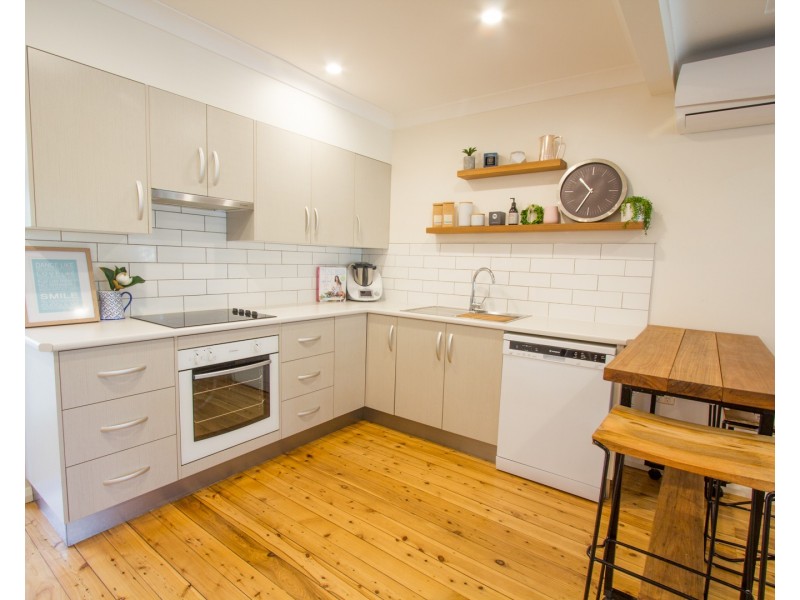 12 Hale Avenue, Nowra NSW 2541